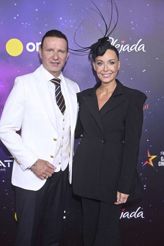 Rutkowski w nowej zaczesce, Rozenek-Majdan z wąsem na głowie i naga Kamińska