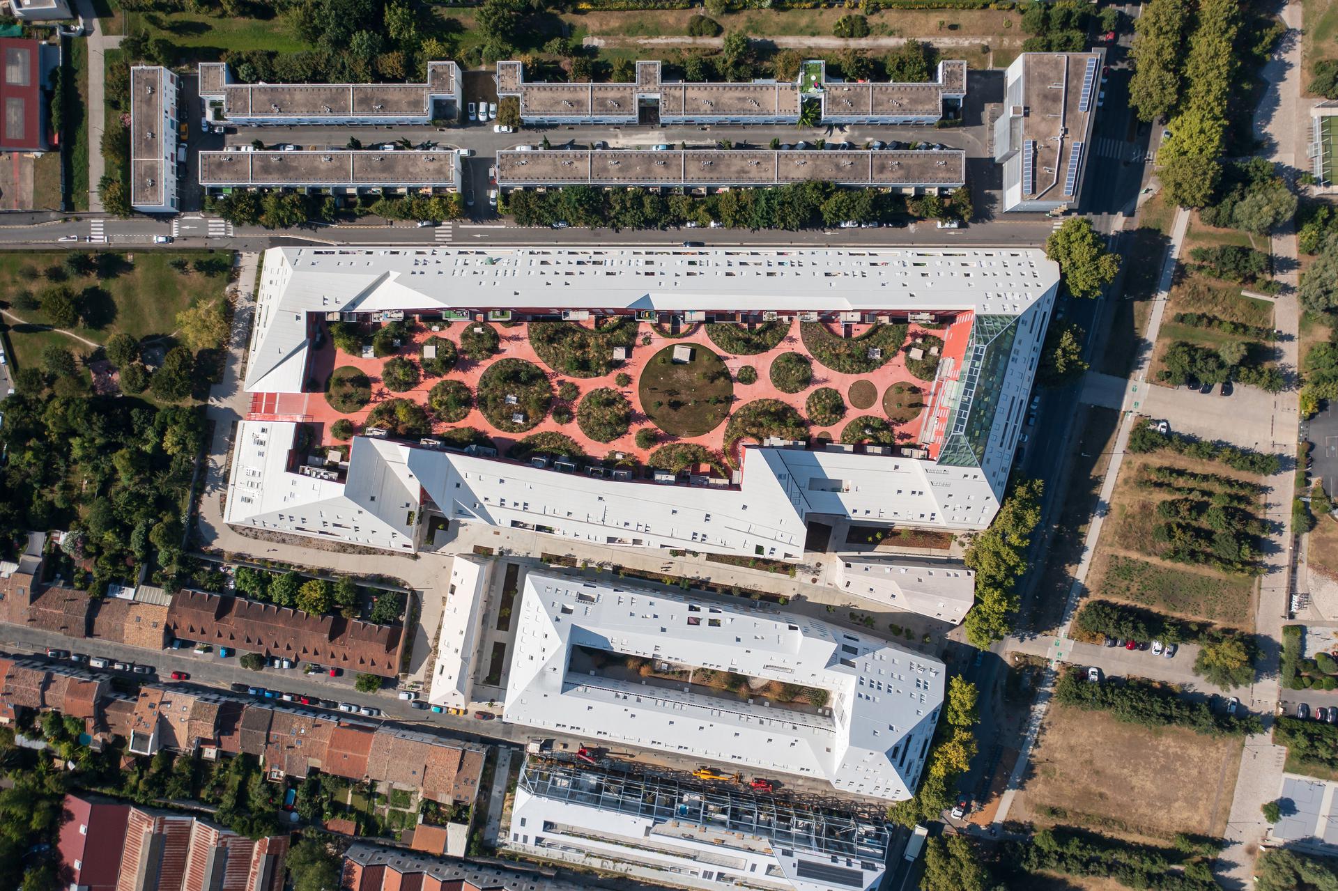 Apartamentowiec Ilot Queyries w Bordeaux_MVRDV_09