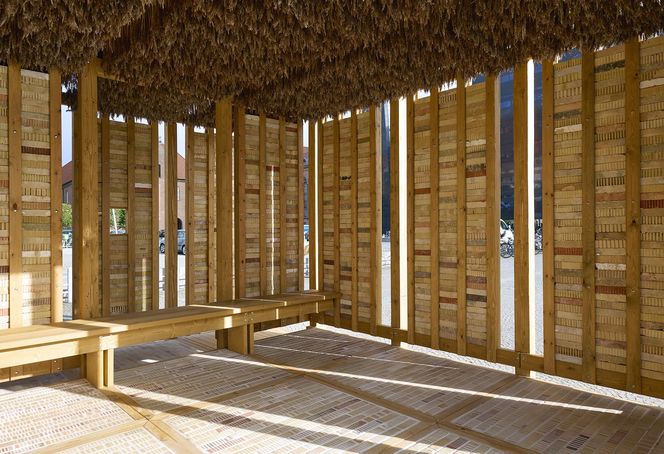 Inside Out - pawilon prezentowanych na Biennale