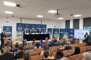 Debata kandydatów na prezydenta Miasta Zamość w Akademii Zamojskiej 27 marca 2024 r.