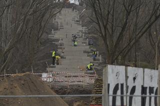 Prace wokół Kopca Powstania Warszawskiego