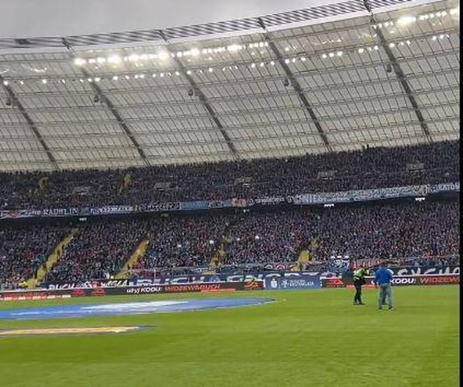 Mecz Ruchu Chorzów z Widzewem Łódź na Stadionie Śląskim ZDJĘCIA