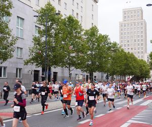 Uczestnicy Maratonu Warszawskiego 2025