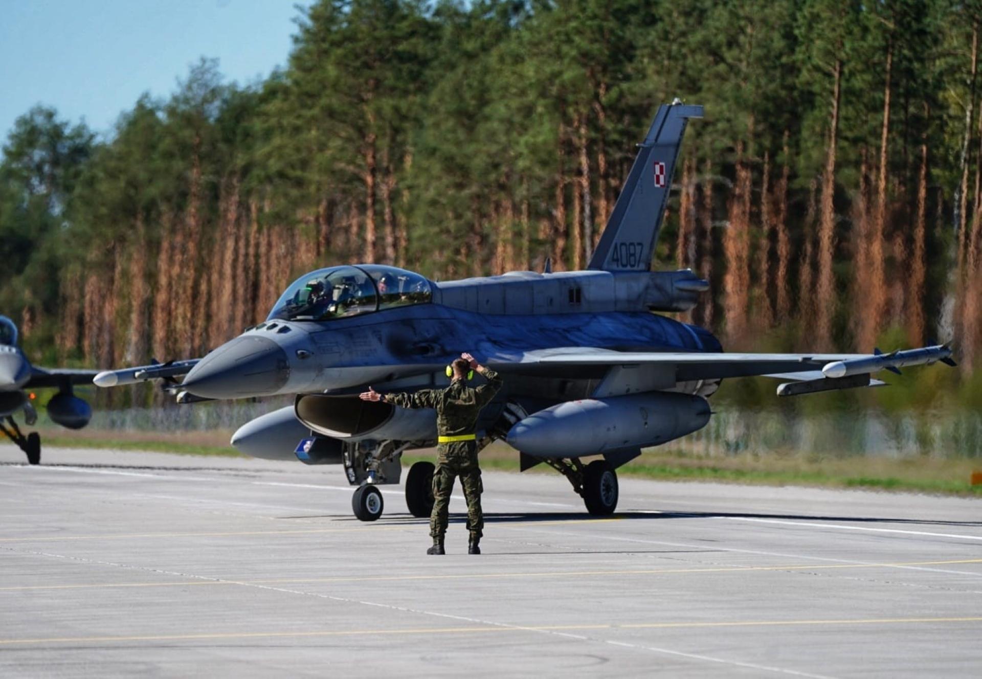 F-16D Jastrząbna Route 604