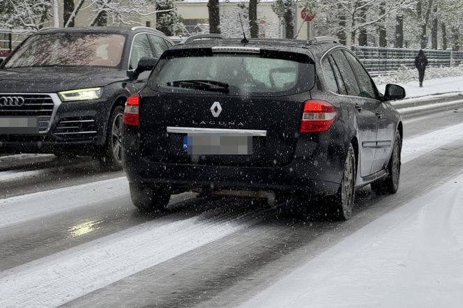 Śnieżny armagedon w Warszawie. Pierwszy atak zimy sparaliżował stolicę. Ogłoszono akcję ALFA