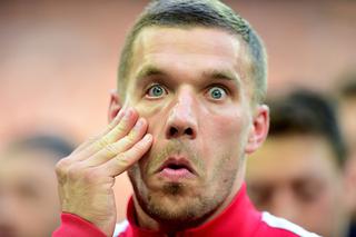 Lukas Podolski kopnął tureckiego fotoreportera! Poldi stanie przed sądem? [ZDJĘCIE]