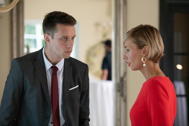 Na Wspólnej, odc. 2989. Darek (Michał Mikołajczak), Emilia (Karolina Porcari)
