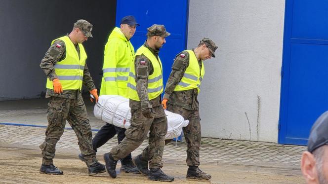 Ulewne deszcze spowodowały lokalne podtopienia. Dramat pani Beaty, właścicielki prywatnego przedszkola