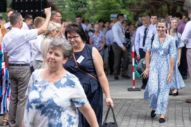 Kongres Świadków Jehowy 2024 w Sosnowcu trwa. To już piąty weekend zgromadzenia