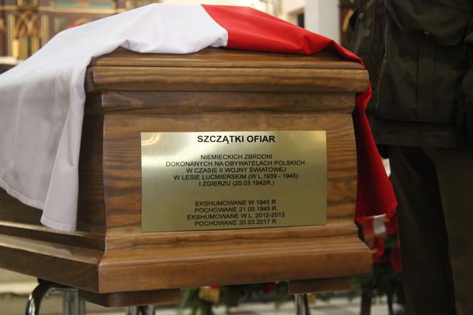 Modlitwa za stu straconych w kościele św. Katarzyny Aleksandryjskiej w Zgierzu.