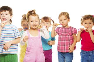 Nauka mycia zębów może być zabawą dla dziecka