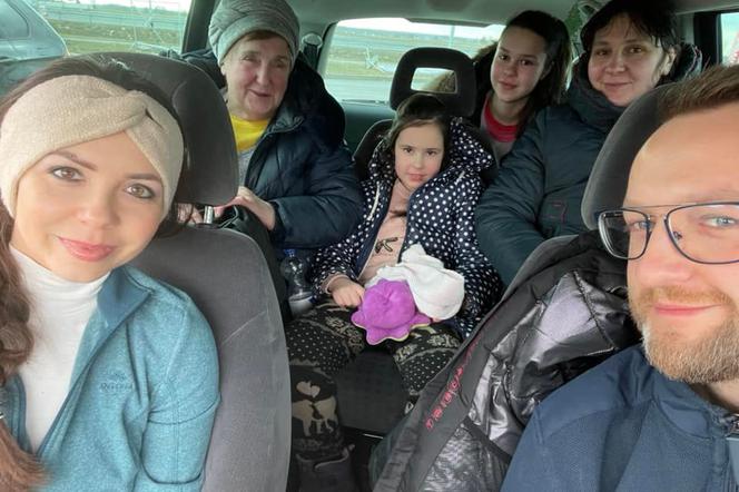 Poseł Szramka pomaga uchodźcom 