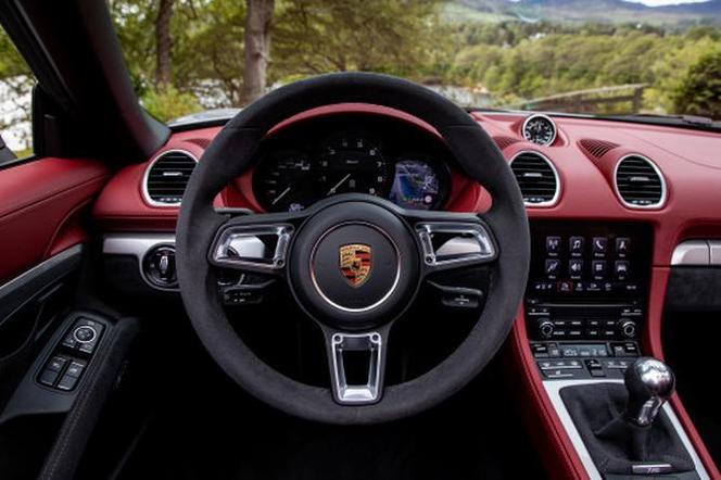 Porsche 718 Spyder