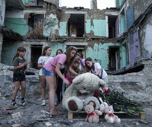 Rakiety Putina zabiły 2-latkę w ramionach mamy! Zdjęcia z pogrzebu ściskają za serce