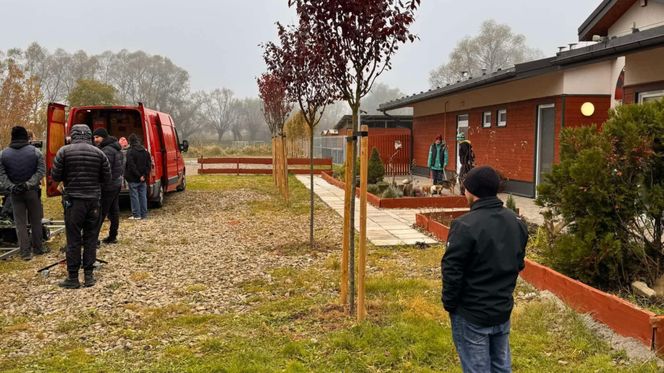 Ekipa filmowa w schronisku dla zwierząt w Nowym Sączu 