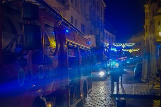 Zadymienie w popularnej toruńskiej pierogarni. Noworoczna akcja strażaków