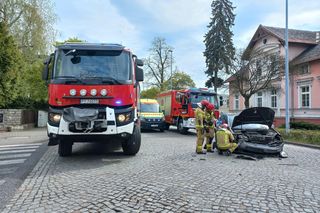 Kolizja na 17 Stycznia w Lesznie. Kierowca wymusił pierwszeństwo