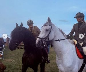 Agnieszka Woźniak-Starak wyglądała jak z brytyjskiej arystokracji. Co za luksus!