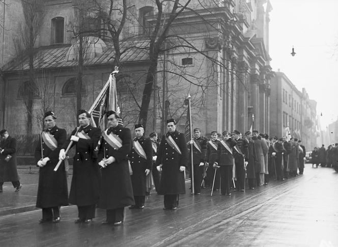 święta państwowe i oficjalne w PRL