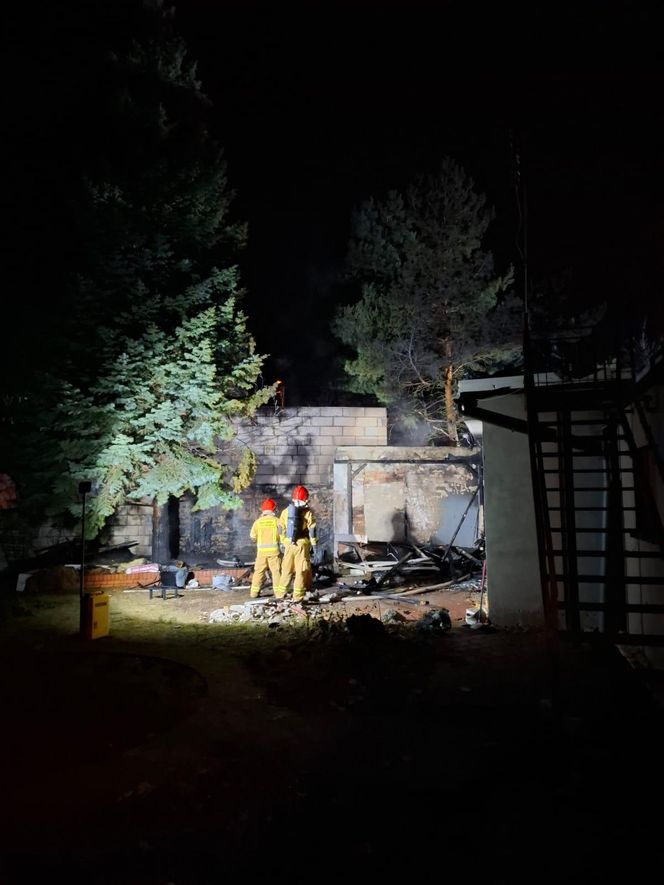 Chciała spalić... koce w grillu. Omal nie spaliła domu