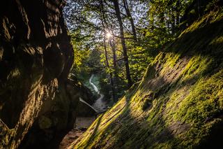 Tajemnicze miejsce na mapie Małopolski. Skamieniałe Miasto w górach 