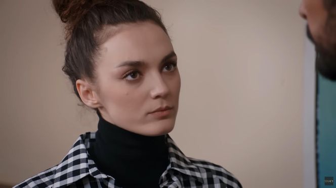 Dziedzictwo, odcinek 704. Nana, Yaman