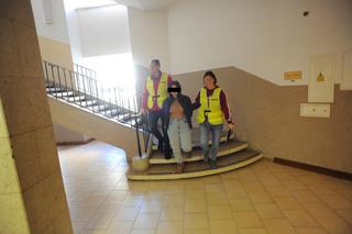 Doprowadzenie do Sądu Ukraińców, którzy wyłudzili metodą na BLIK ponad milion złotych