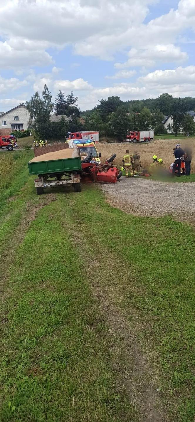 Groźny wypadek przy pracach polowych