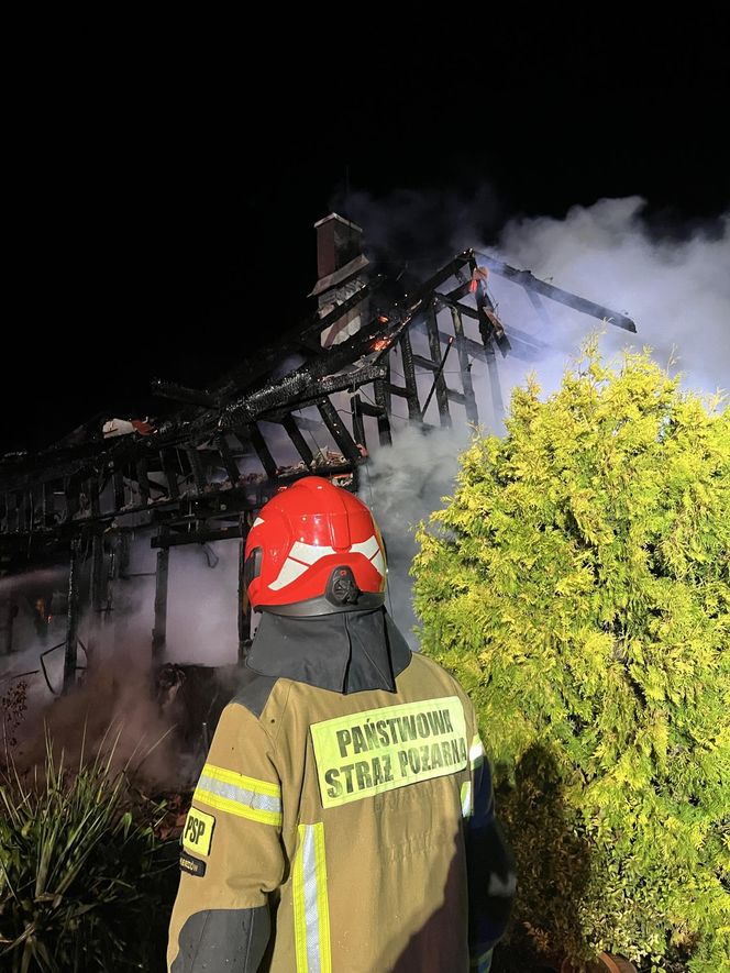 Tragiczny pożar w Mirczu. W zgliszczach domu znaleziono ciało kobiety