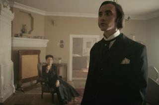 Dewajtis odc. 2. Olga Czertwan (Małgorzata Pieczyńska), jej syn Witold (Jan Hrynkiewicz)