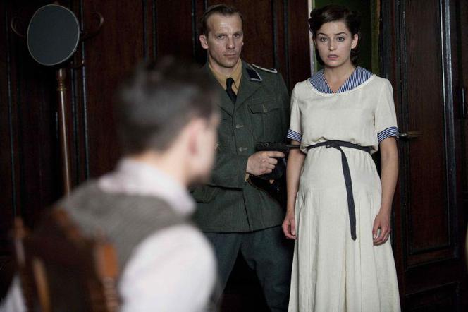 CZAS HONORU 4. Lena (Agnieszka Więdłocha) 