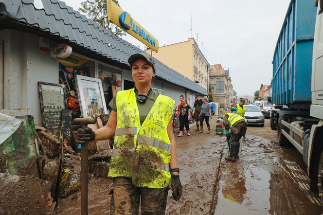 Głuchołazy. Zniszczenia po powodzi 