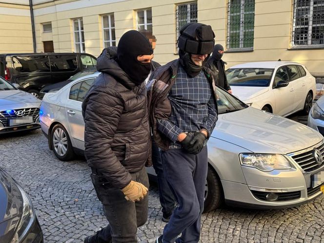 Policja zatrzymała podejrzanego o atak na biuro PO