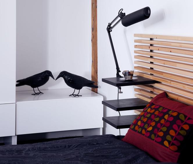 Drewniany ażurowy zagłówek łóżka