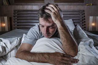 Miał zatrzymać wypadanie włosów, może zmieniać chemię mózgu. Eksperci ostrzegają przed ryzykiem