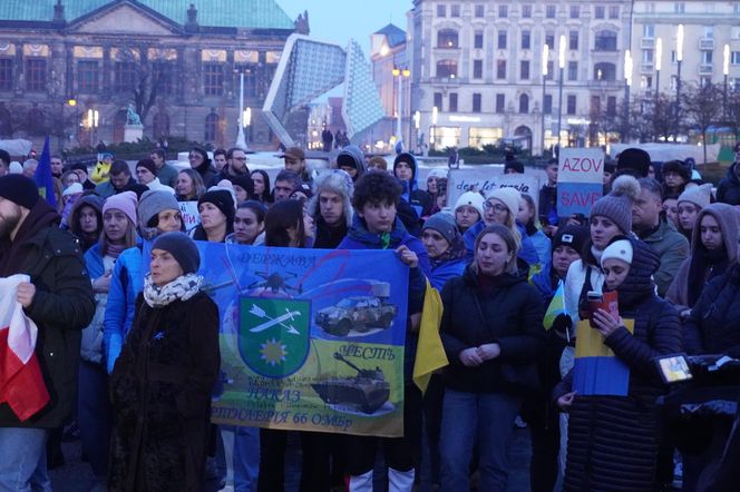 Manifestacja w trzecią rocznicę wybuchu wojny w Ukrainie