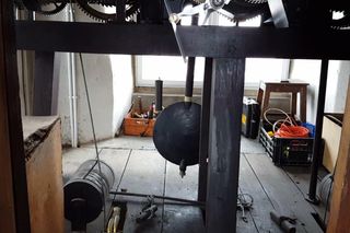 Na ratuszu w Lesznie czas stanął. Zegar przejdzie naprawę