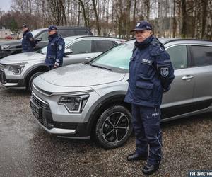 Nieoznakowane radiowozy trafiły do świętokrzyskiej policji