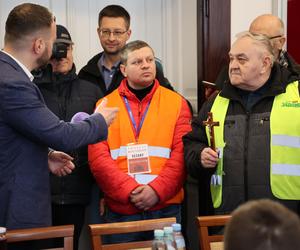 Protest rolników 20 marca przed Lubelskim Urzędem Wojewódzkim w Lublinie