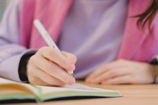 Ortografia potrafi zaskoczyć każdego. RZ czy Ż? Sprawdź swoją wiedzę i zobacz, jak dobrze pamiętasz zasady ze szkoły podstawowej