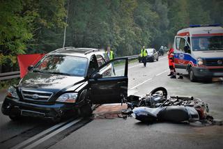 Mała Karczma. Tragiczny wypadek motocyklisty. 27-latek nie żyje [ZDJĘCIA]