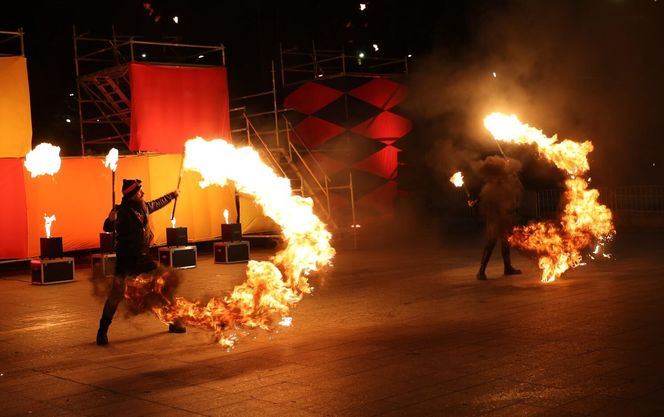 Fire show na pl. Teatralnym przy CSK w Lublinie. Było gorąco! 