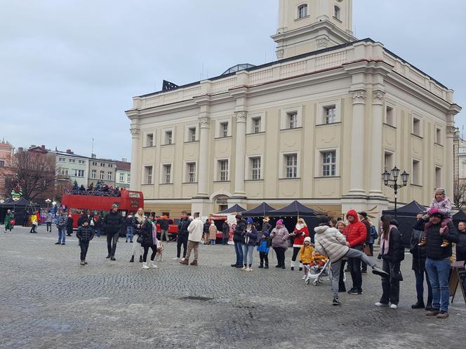 Ekstremalne Mikołajki z NGO w Lesznie przyciagnęły tłumy mieszkańców