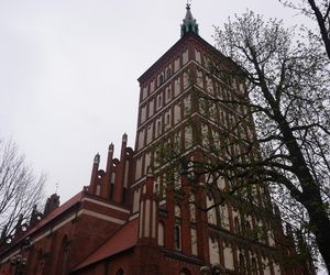 To najpiękniejszy zabytek w woj. warmińsko-mazurskim według AI. „Zachwyca strzelistą sylwetką”