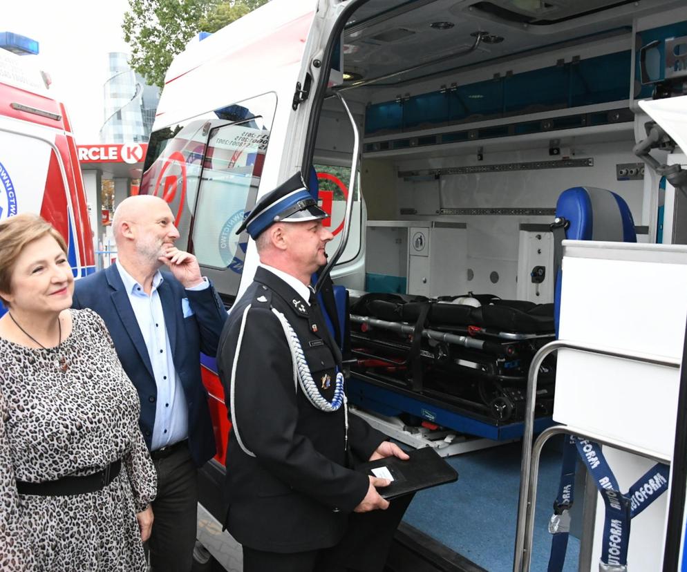Ambulanse dla strażaków