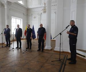 Warszawscy urzędnicy będą ścigać taksówkarzy! Ratusz podpisał porozumienie z policją