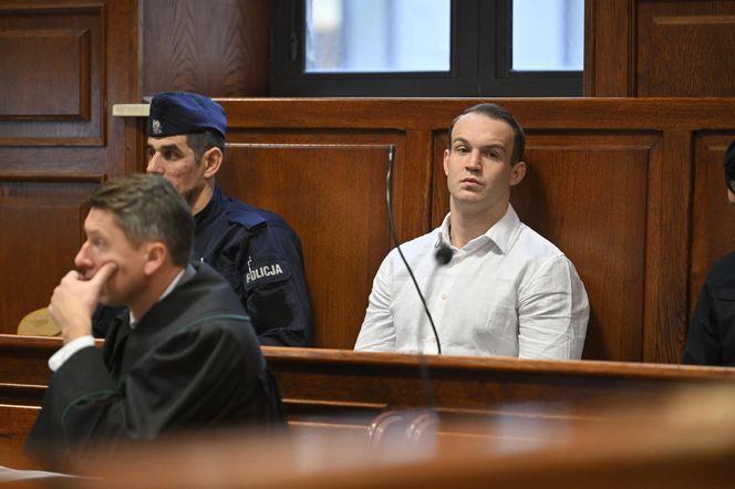 Proces Dawida Mirkowskiego o zabójstwo na Nowym Świecie. "Ja go, k***a, pociąłem!"