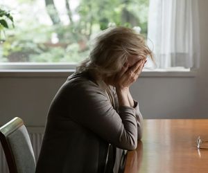 Pod żadnym pozorem nie myj okien w kwietniu. Ściągniesz na siebie pecha i pasmo nieszczęść. Przesądy staropolskie na kwiecień