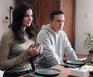 Barwy szczęścia, odcinek 3205. Weronika (Maria Świłpa), Błażej (Piotr Ligienza) 