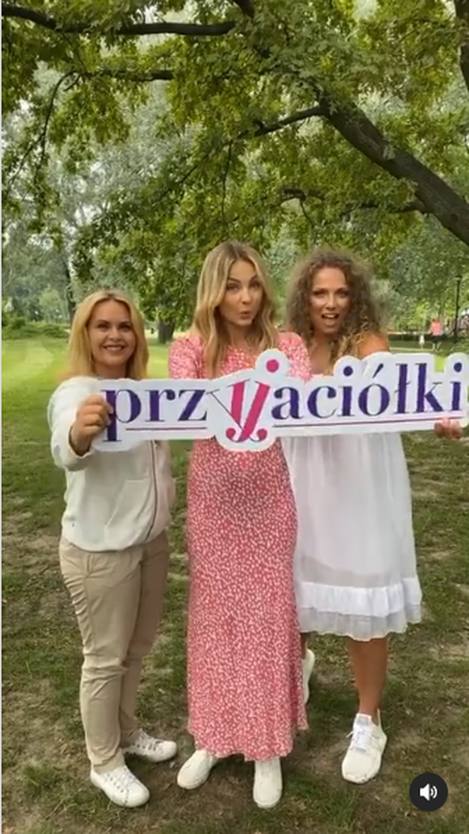 Przyjaciółki. Anka (Magdalena Stużyńska), Inga (Małgorzata Socha), Patrycja (Joanna Liszowska)